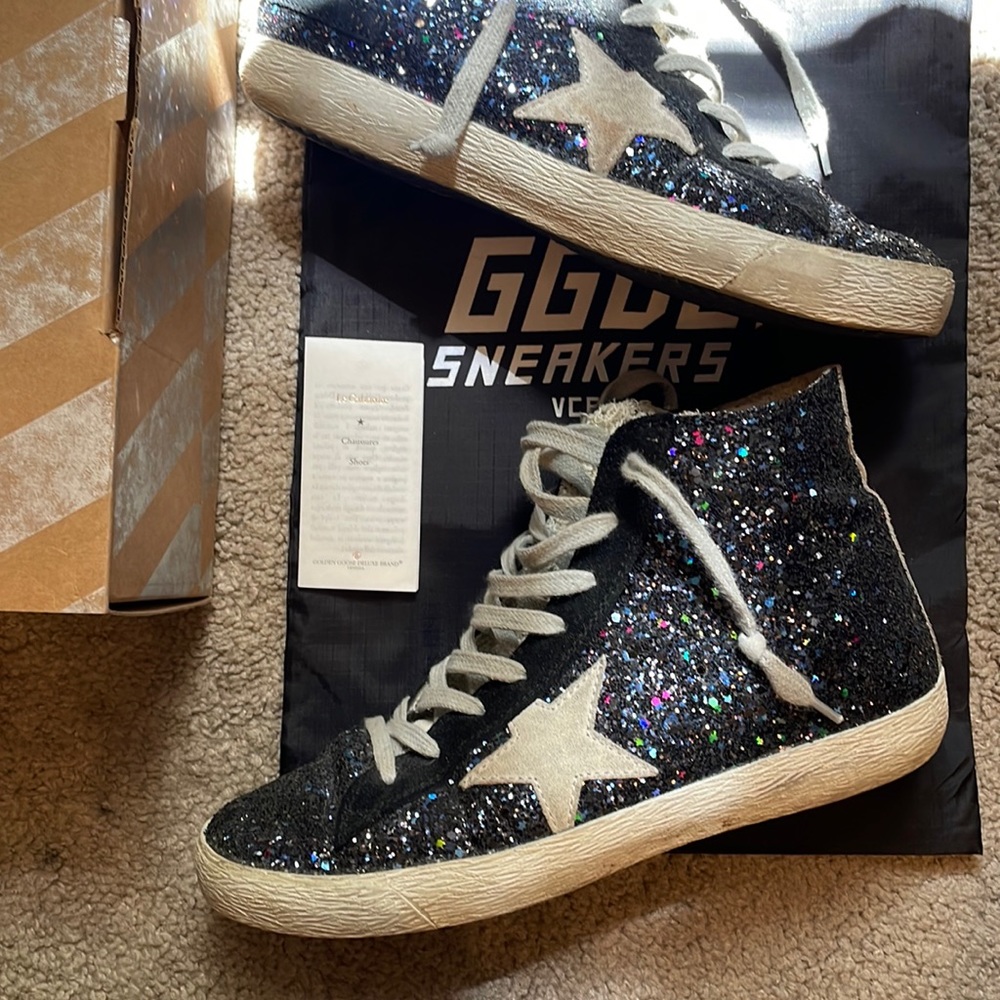 francy style golden goose sneakers!